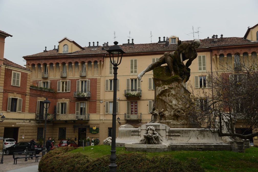 Piazza Medici4